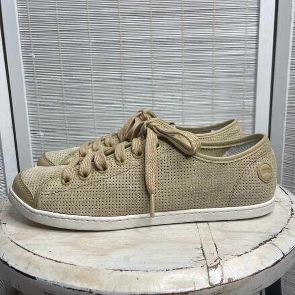 Camper Uno Leather Sneaker - Picture 1 of 9